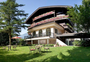 Гостиница Aparthotel Landhaus St. Joseph (Indoor Pool)  Майрхофен